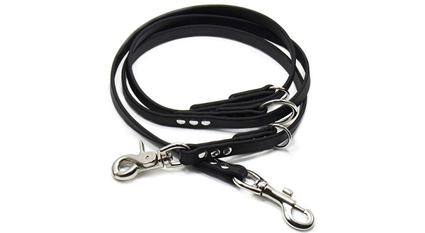 Image of waterproof dog leash made by Laugh Dog.
